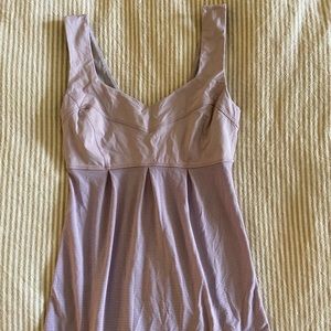 Lululemon top size 2